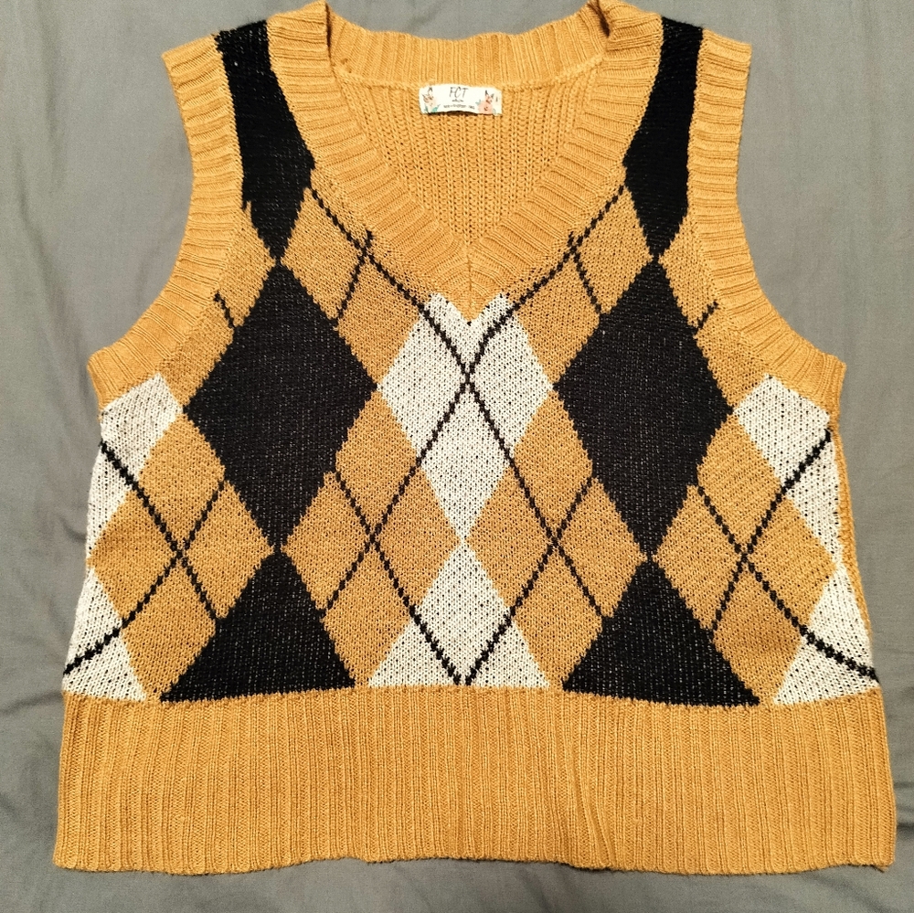 Argyle Patterned Sweater Vest